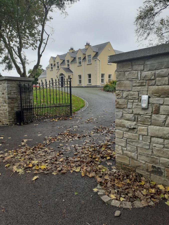 Private Room In Superb House Bed 1 Nobber Exterior foto