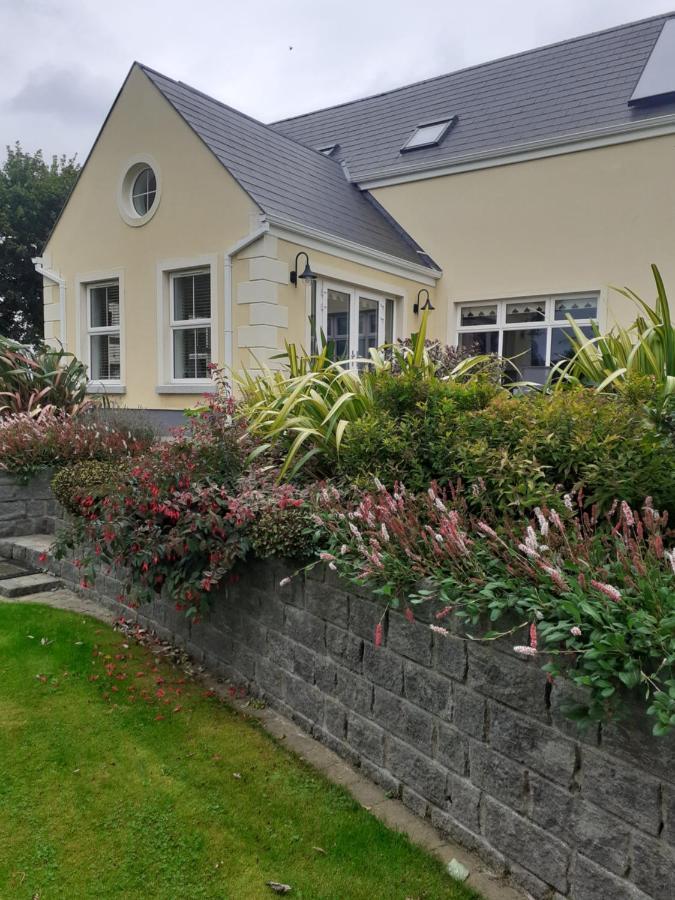 Private Room In Superb House Bed 1 Nobber Exterior foto