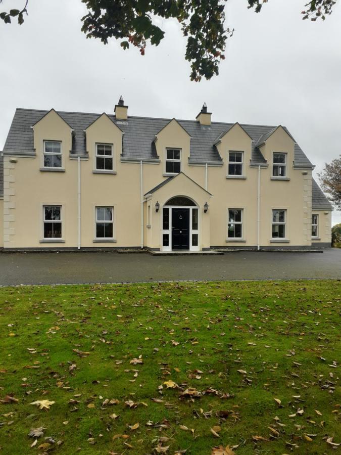 Private Room In Superb House Bed 1 Nobber Exterior foto